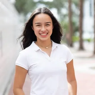 Emma Soteras 💖 JUSTJULES OG 💖