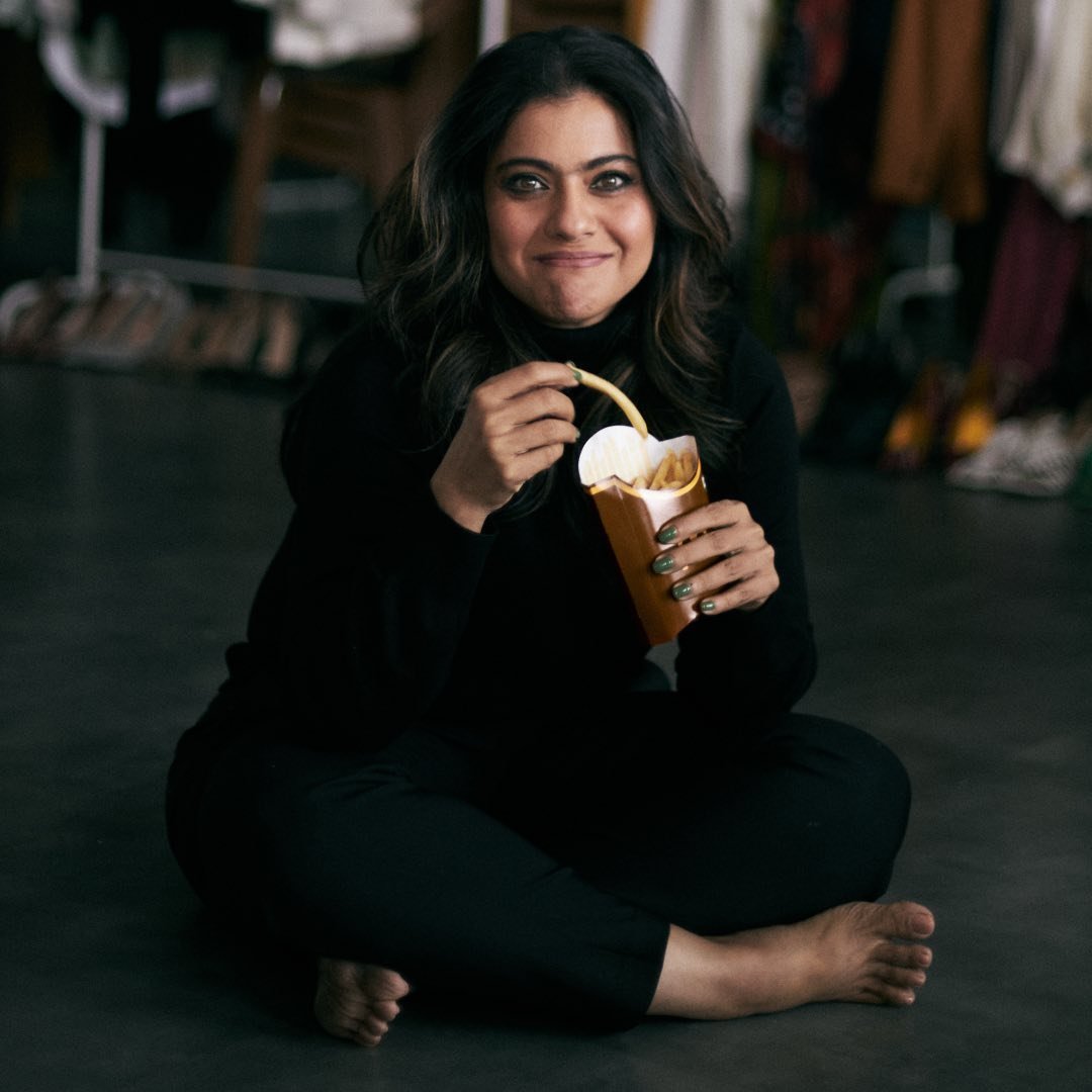 kajol post photos