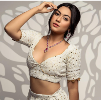 Reem Shaikh post photos
