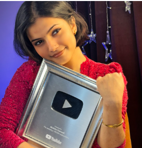 Akshita Dwivedi post photos