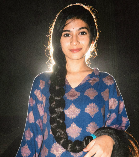 Khushi post photos