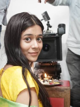 PALAK JAIN post photos