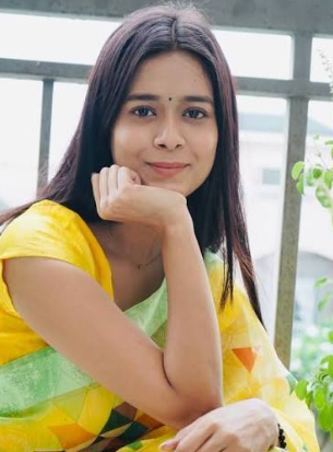 PALAK JAIN post photos