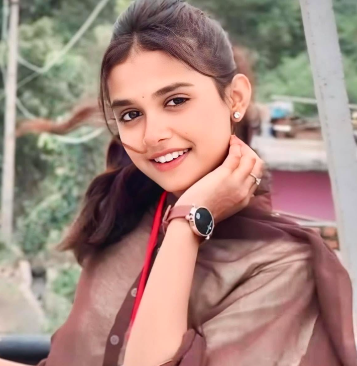CuteZ Angel_Rashi__😍🥰💝 post photos